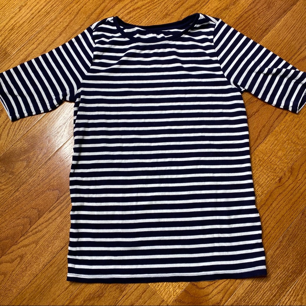 Crewneck Short Sleeve Top sz L